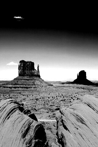 Долина монументальных гор обои