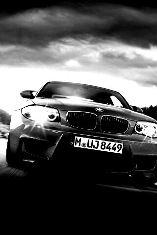 Оранжевый BMW M1 Coupe на треке обои