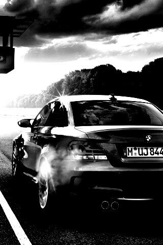 Оранжевый BMW серии M обои