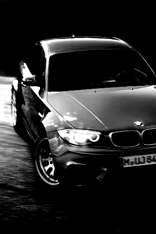 BMW M1 в заносе на треке обои