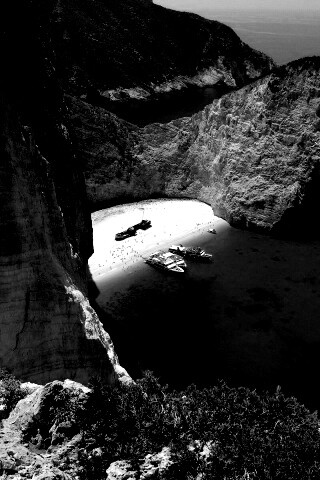 Яхты в бухте обои