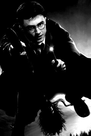 Гарри Поттер на метле обои