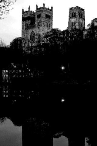 Даремский замок весной обои