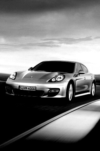 Автомобиль на треке обои