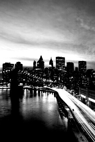 Город светит окнами в ночи обои