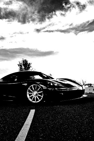 Черный кёнигсег обои