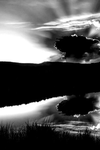 Облако над лугом обои