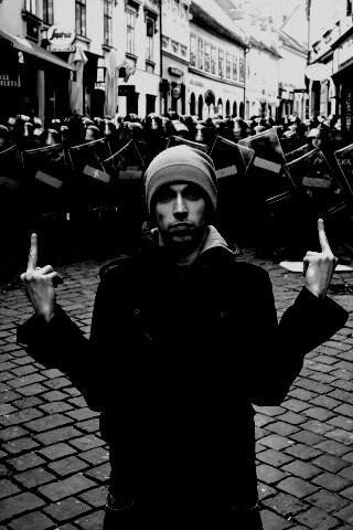 Против системы обои