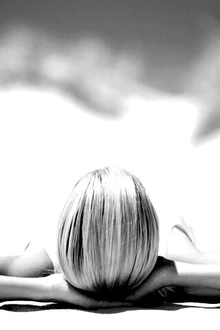 Девушка на солнце обои