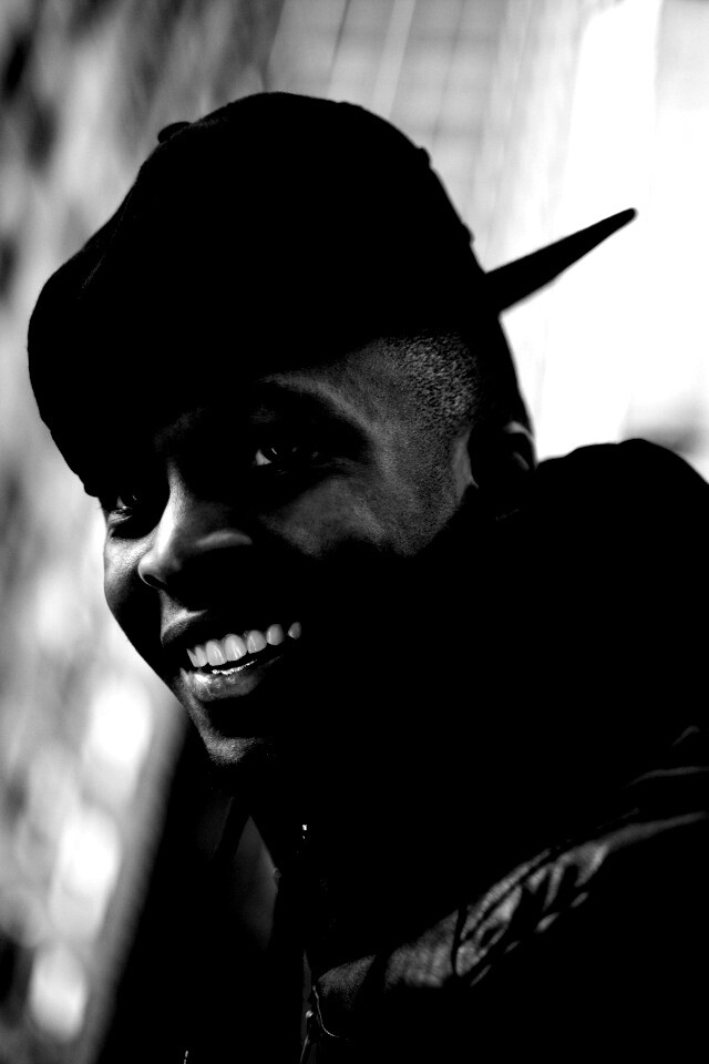 Веселый негр обои