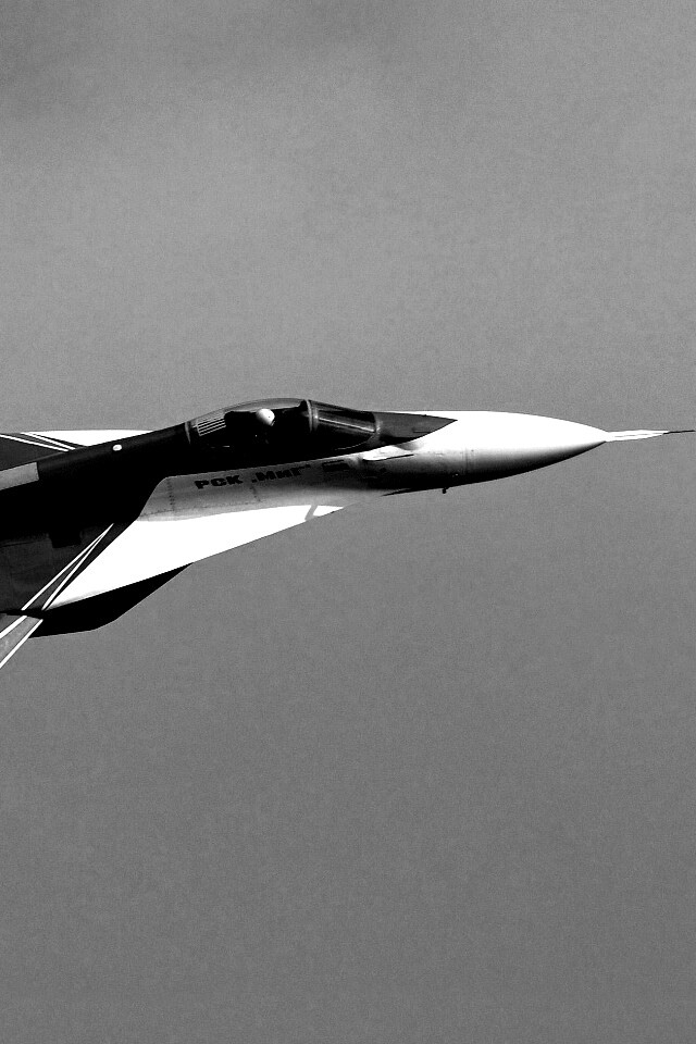 Истребитель МИГ пилотажной группы обои