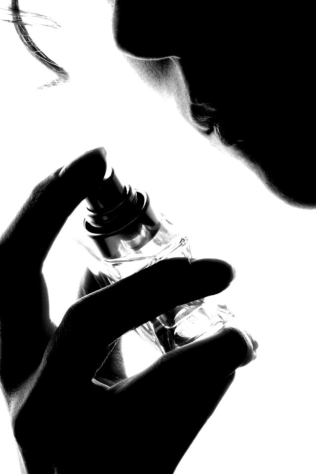 Шанель №5 обои