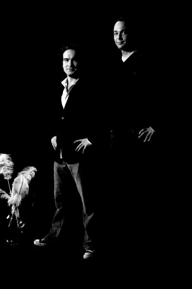 Джонни Галаки и Джим Парсонс обои