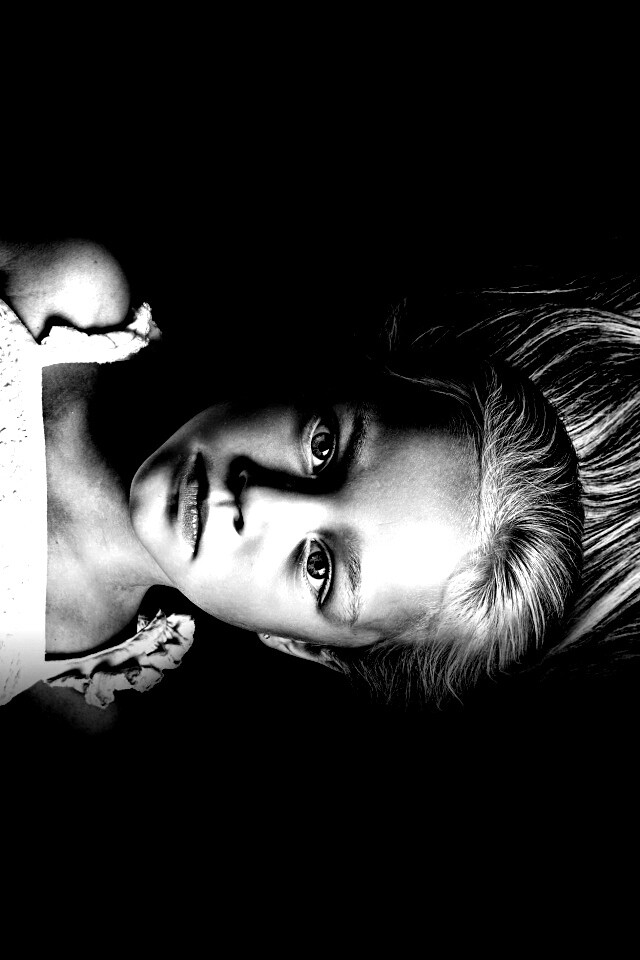 Маленькая девочка обои