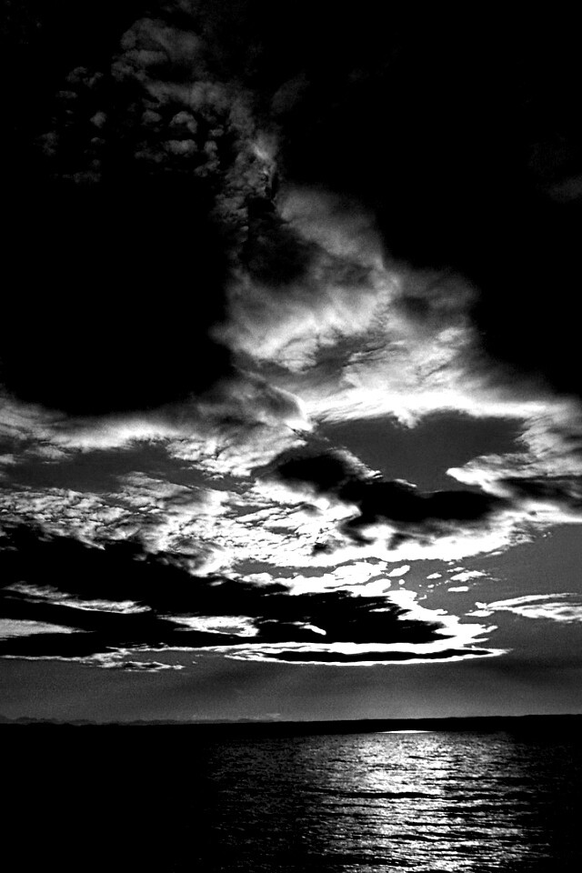 Фиолетовое закатное небо обои