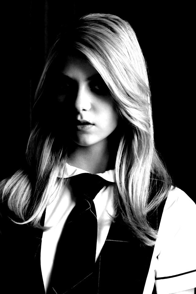 Тейлор Момсен обои