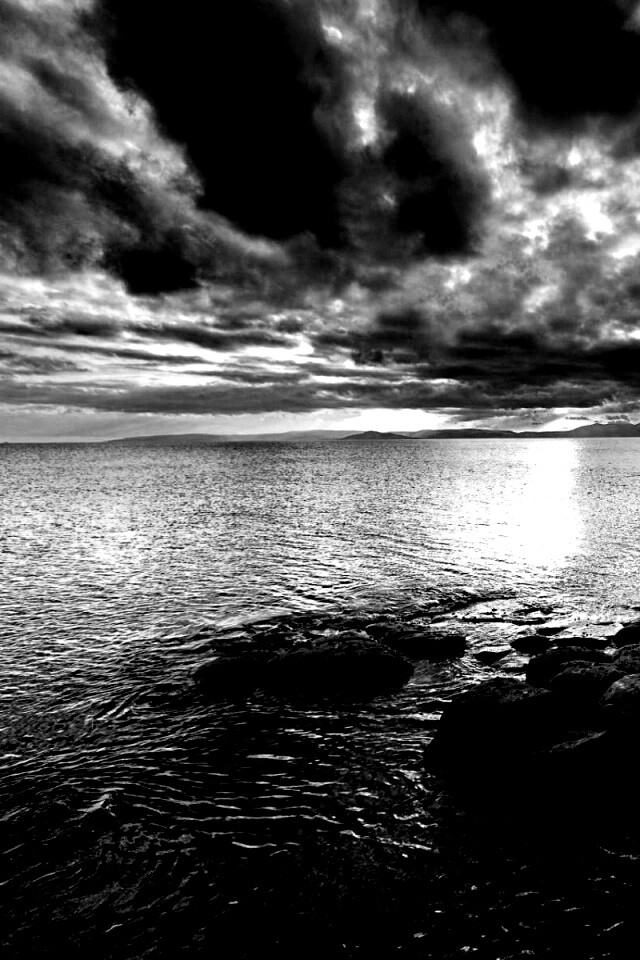 Красивый вид на вечернее море обои