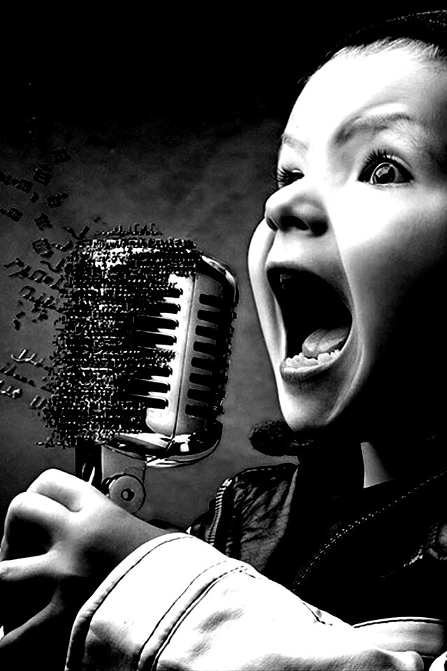 Экспрессивный певец обои