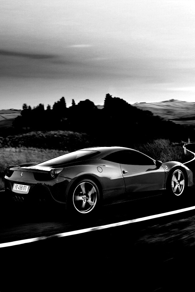 Красная феррари на извилистой дороге обои