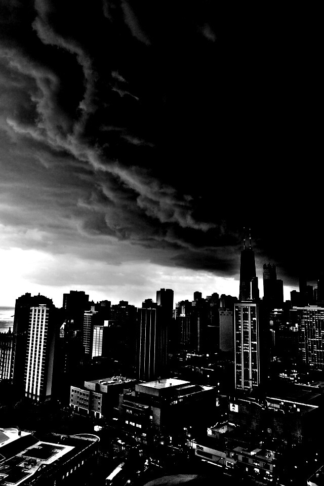 Туча над городом обои