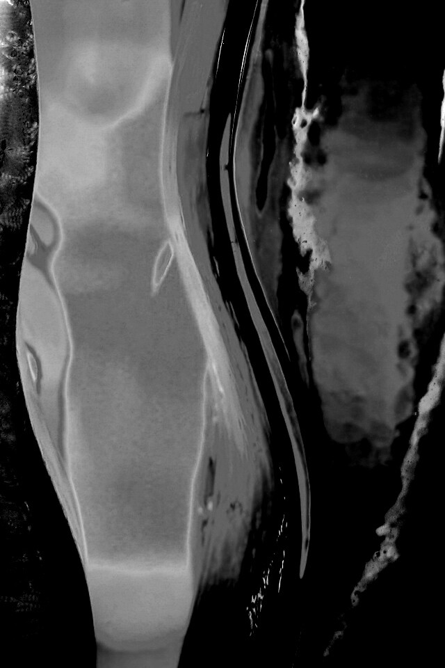 Цветные линии на стекле обои