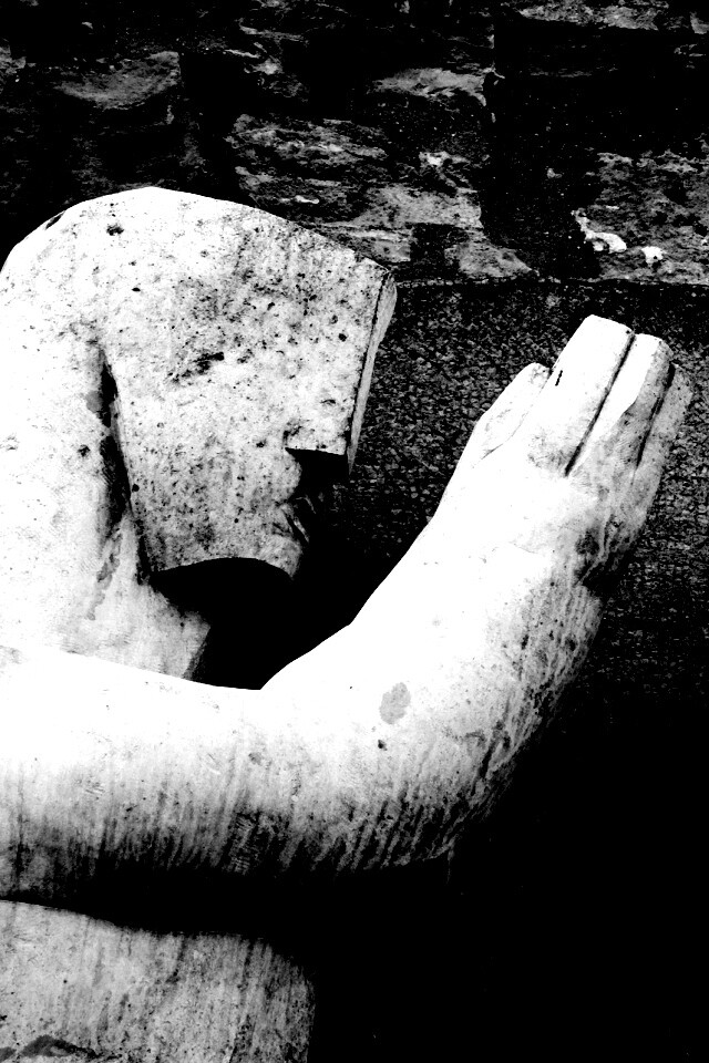 Берлинские каменные скульптуры обои