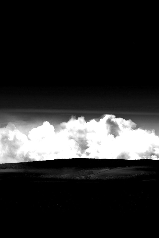 Облака у самой земли обои