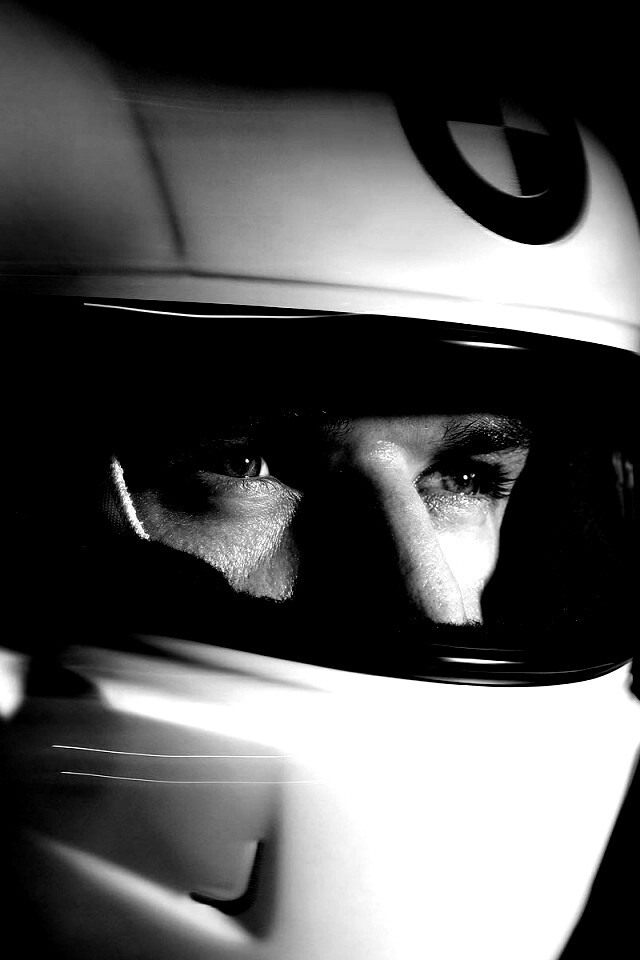 Гонщик BMW обои