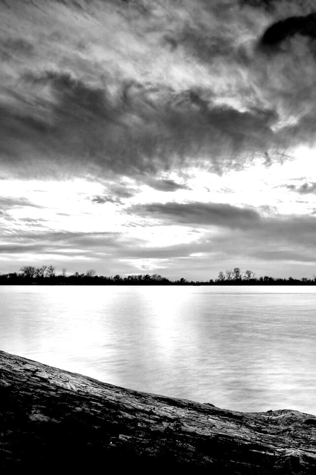 Закат на озере обои