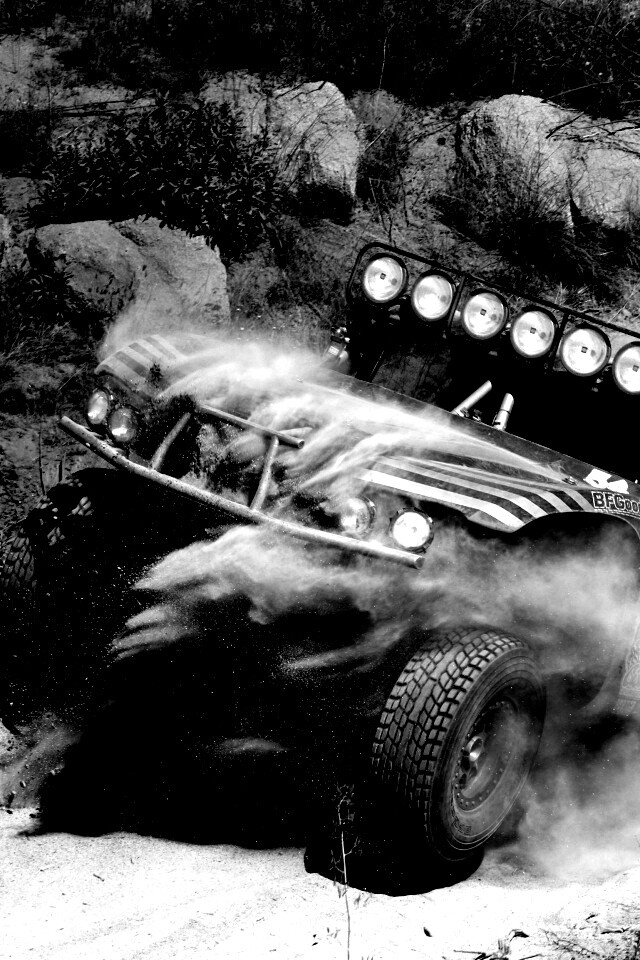 Раллийный внедорожник обои