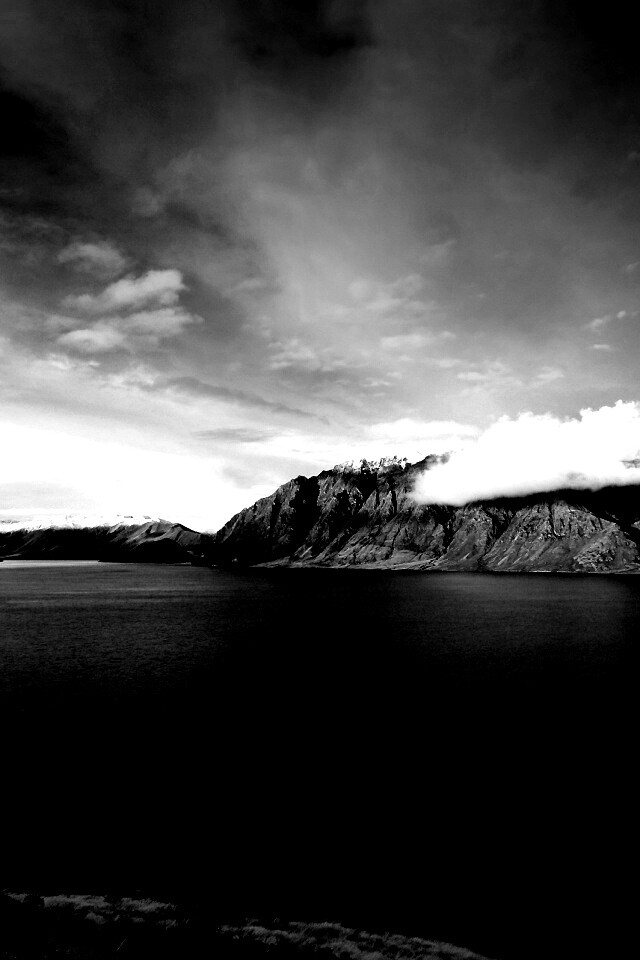 Живописная широкая река обои