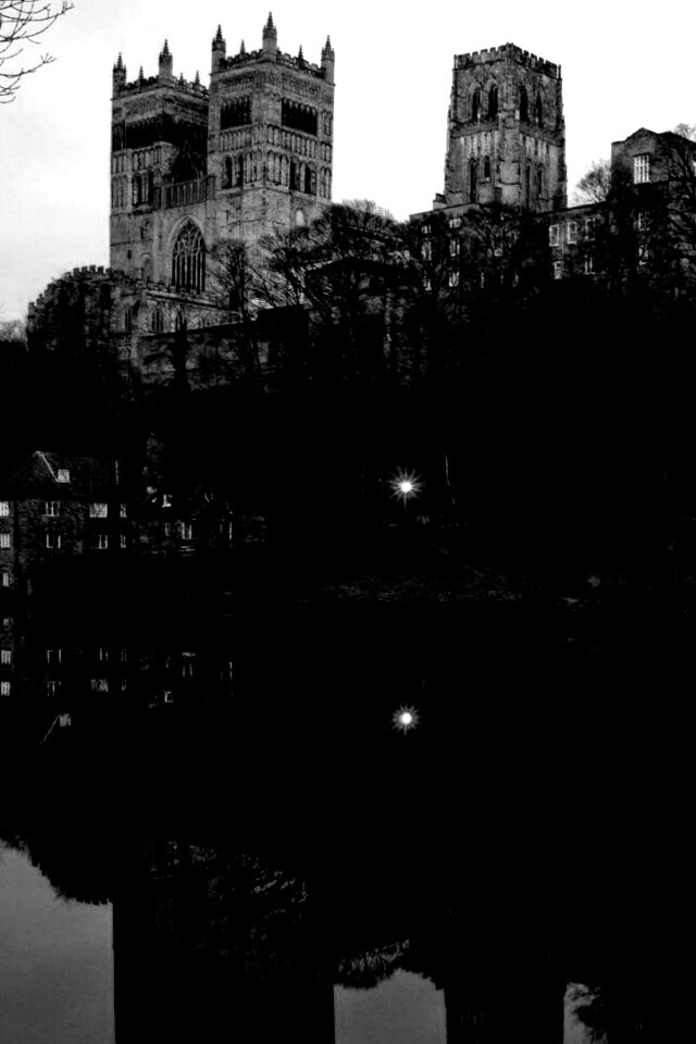 Даремский замок весной обои