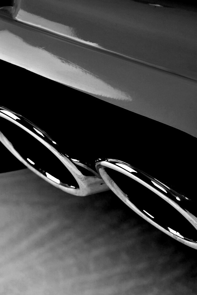 Выхлопная труда обои