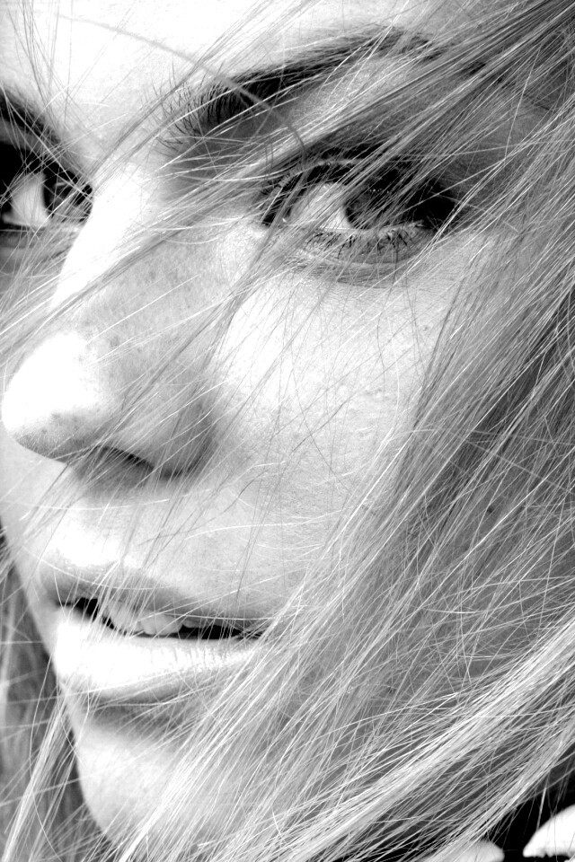 Завораживающий взгляд обои