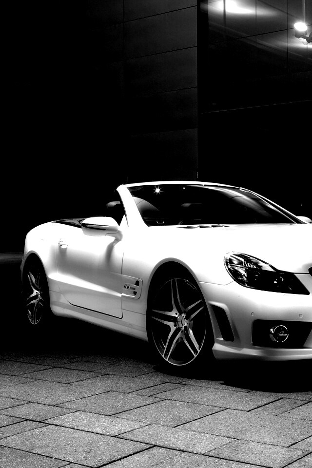 Белый мерседес с открытым верхом обои