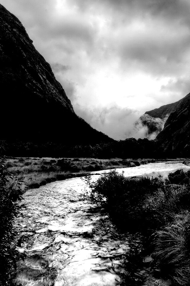 Горная река обои