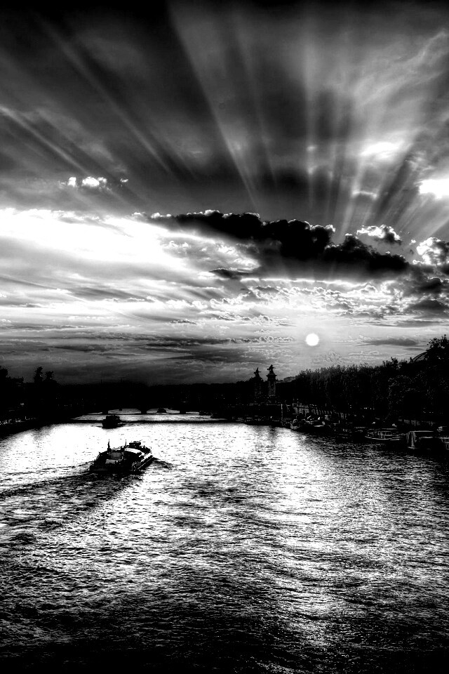 Закат над парижем HDR обои