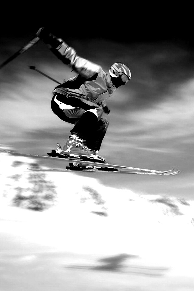 Лыжник в прыжке обои