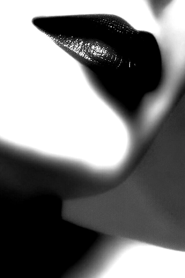 Красные губы обои