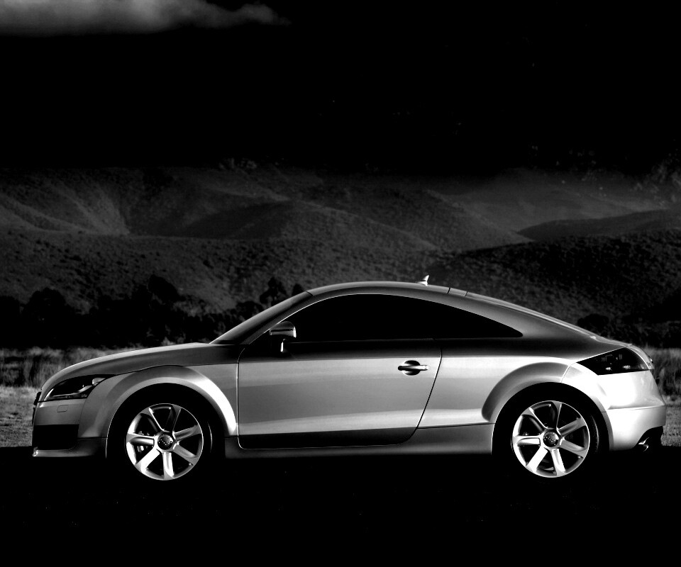 Трехдверный ауди обои