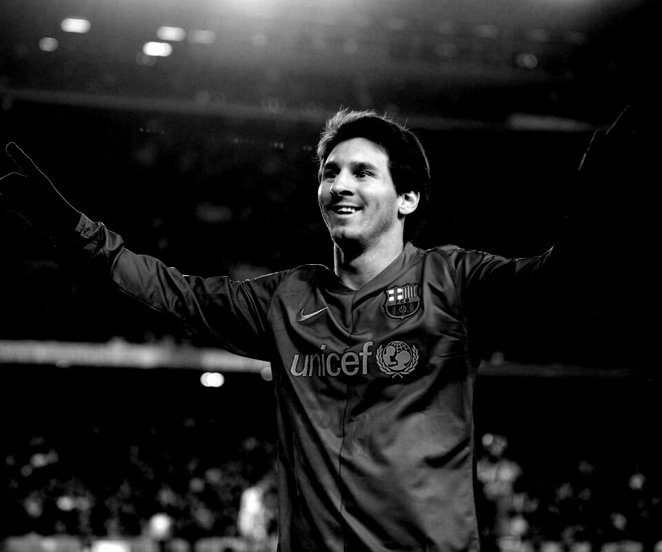 Месси на поле обои