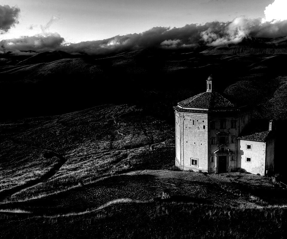 Церковь в Италии обои