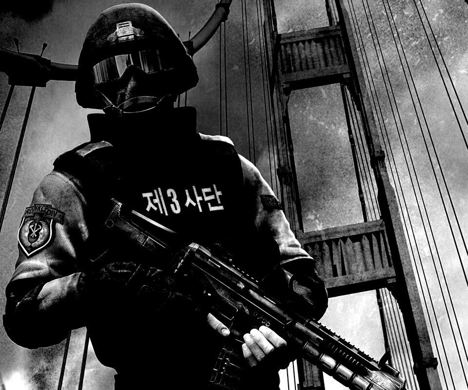 Солдат на мосту Золотые Ворота обои