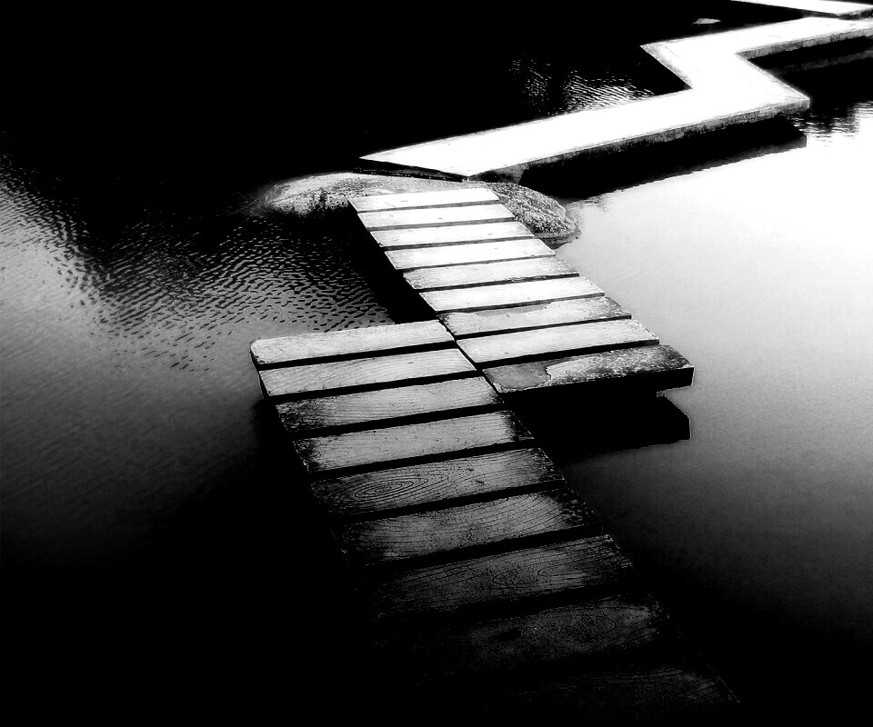 Дорожка над водой обои