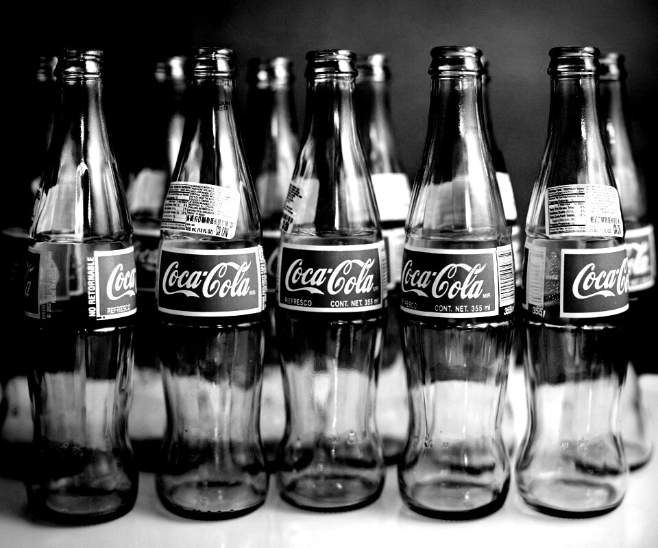 Бутылки Кока Колы обои