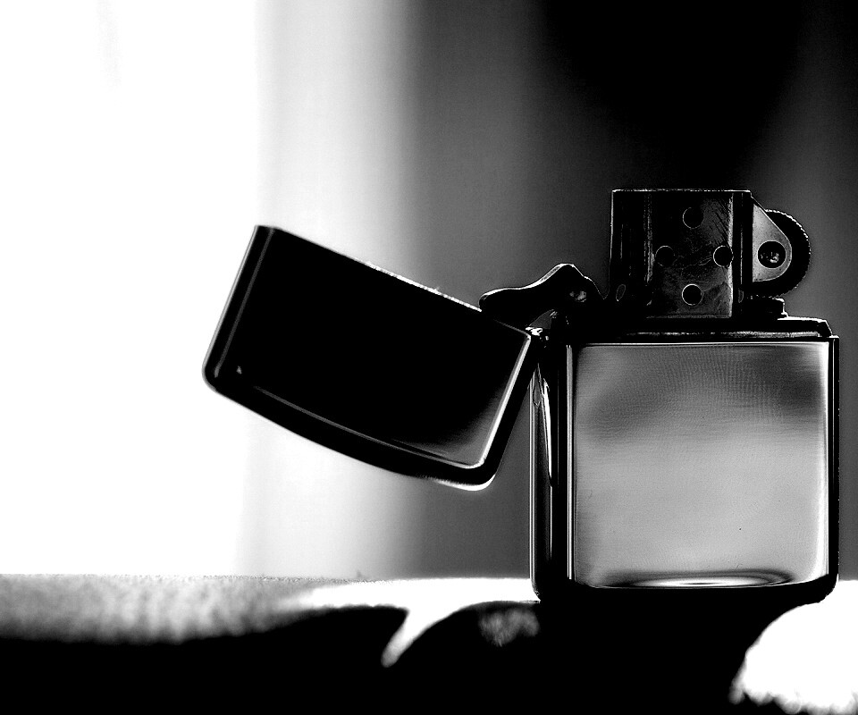 Зажигалка обои