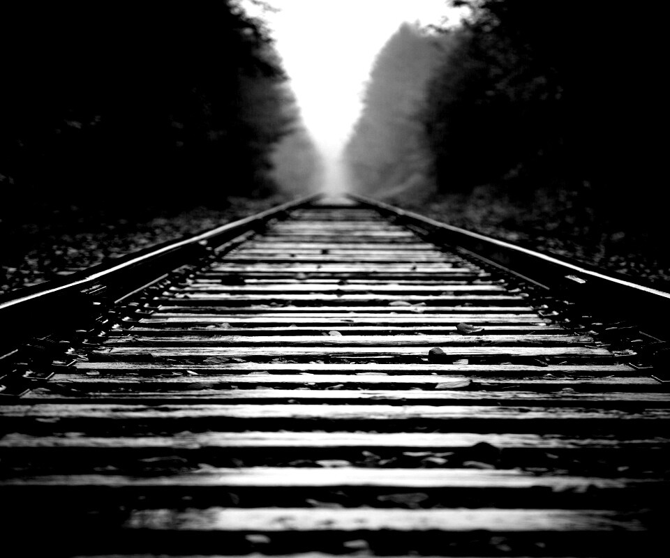 Железная дорога после дождя обои