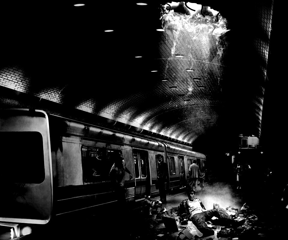 Провалившийся в метро обои