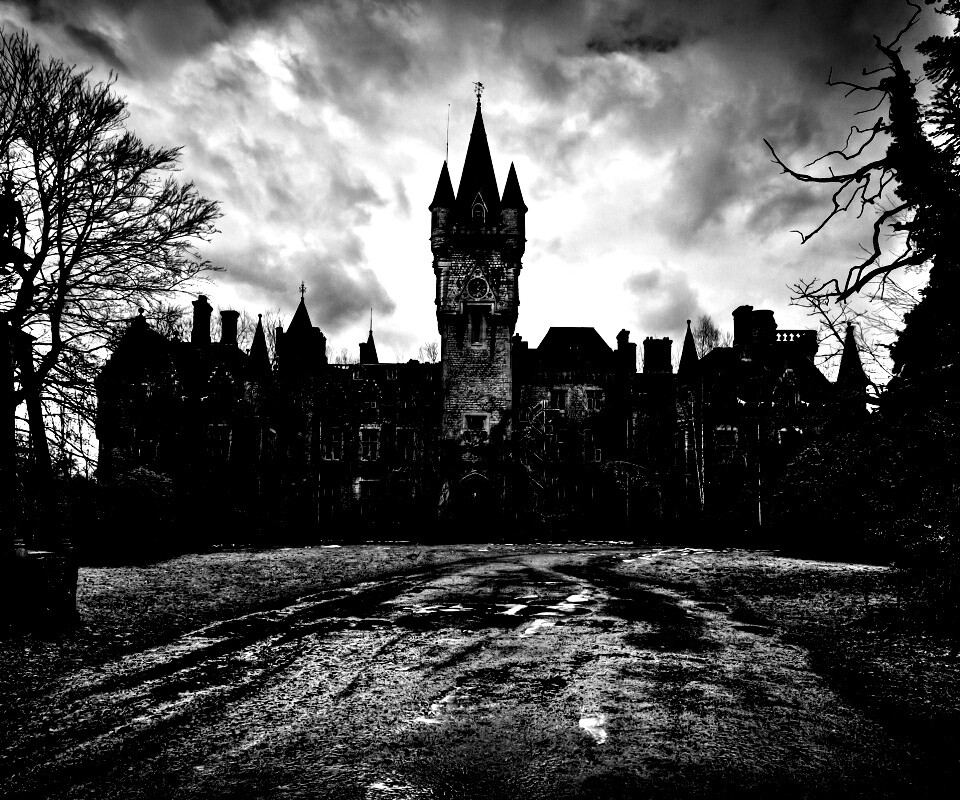 Разрушающийся замок обои