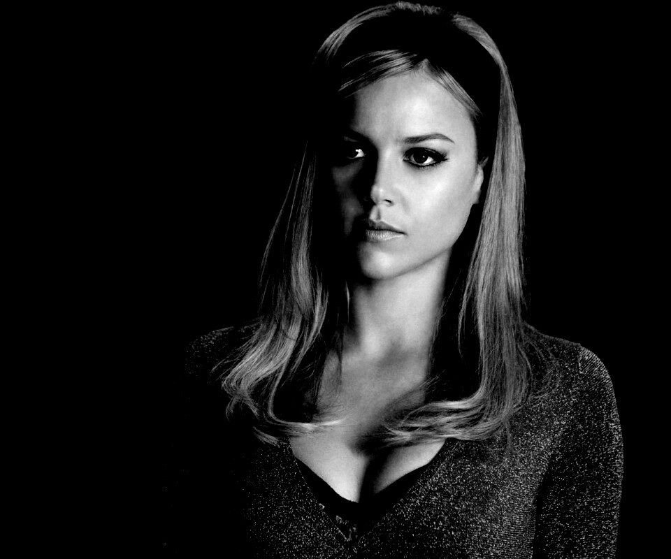 Эбби Корниш в Роли Милашки обои